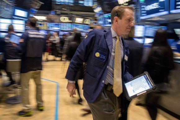 Wall St. climbs with energy bounce, Pfizer deal