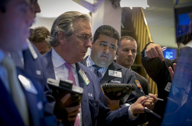 Wall Street set to open lower as Greek crisis worsens